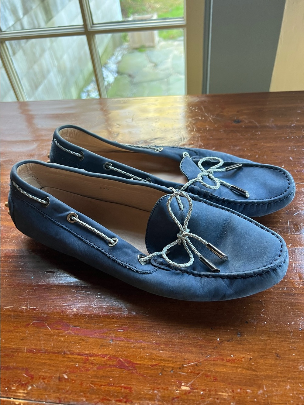 Tods blue suede driving loafer